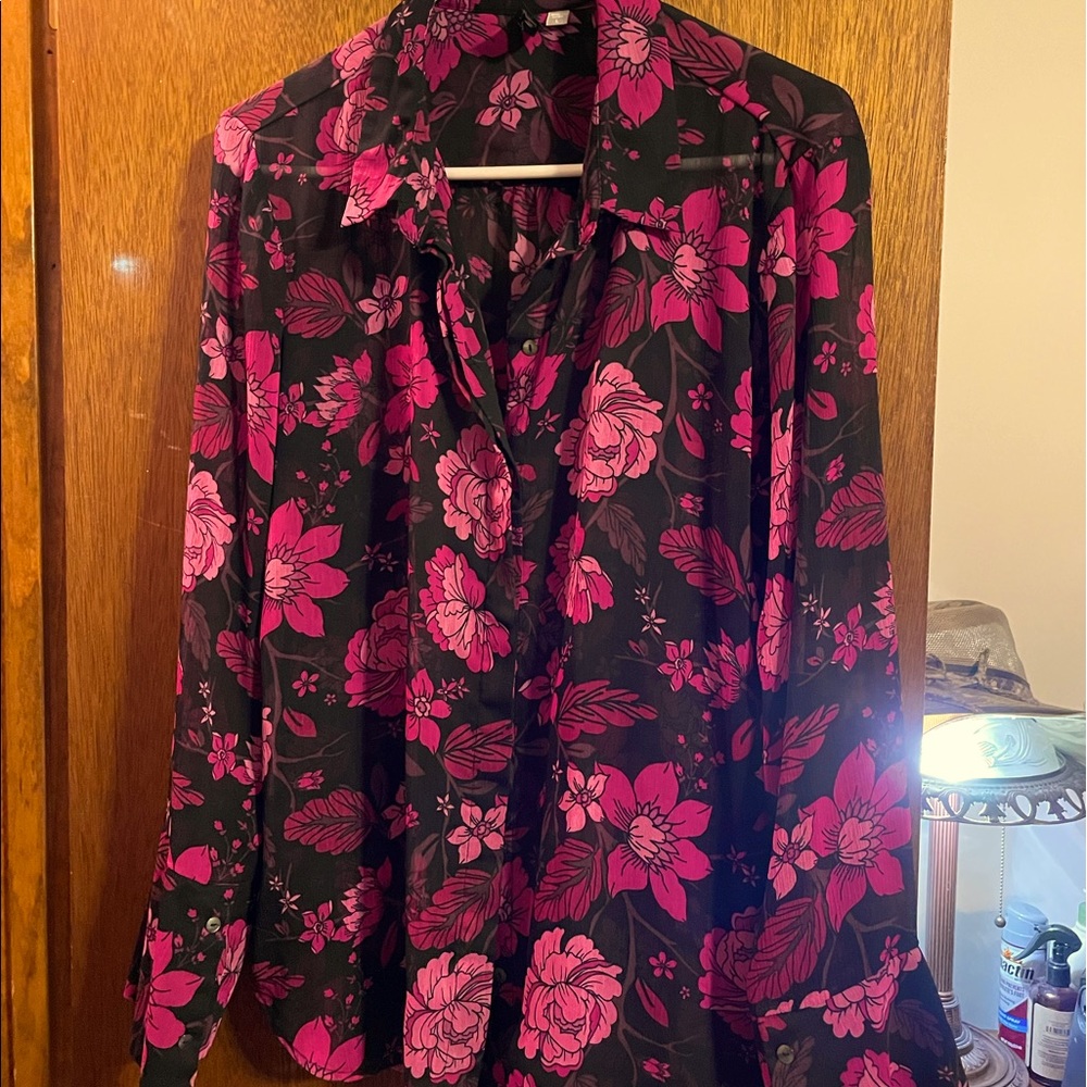 Beautiful Women button up shirt